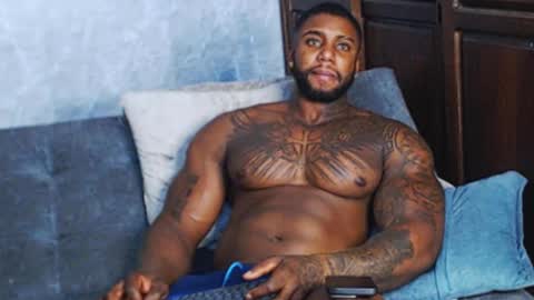 Tairon Tucke online show from December 30, 9:05 am