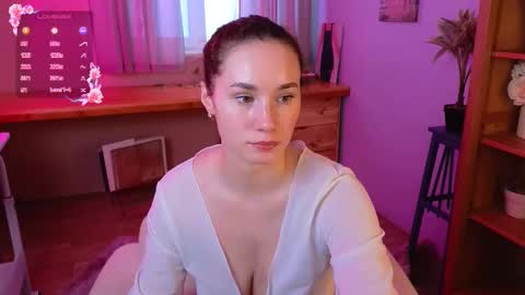 Snapshot of taissa_farmiga chatting on October 26, 7:03 am Lizzy online show from October 26, 7:03 am