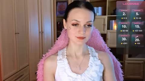 Snapshot of taissia_sweet chatting on February 13, 4:11 am Im Taya online show from February 13, 4:11 am