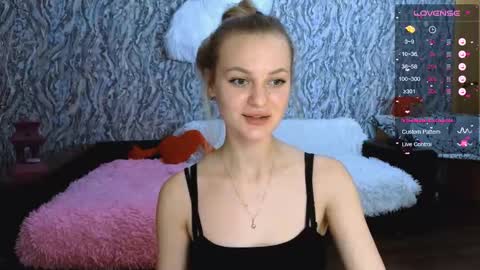 Snapshot of taissia_sweet chatting on October 9, 5:33 pm Im Taya online show from October 9, 5:33 pm