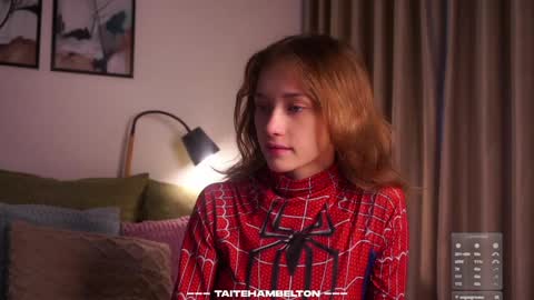 Mia online show from November 2, 1:19 am