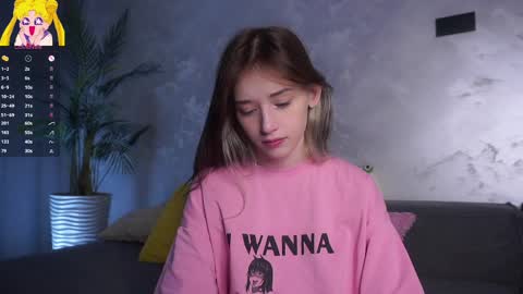 Mia online show from April 13, 1:44 am