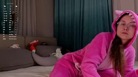 Molly online show from December 21, 1:35 am