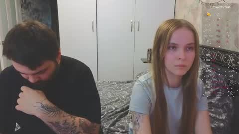 Snapshot of taiti_fox_cub chatting on June 21, 4:09 pm taiti_fox_cub online show from June 21, 4:09 pm
