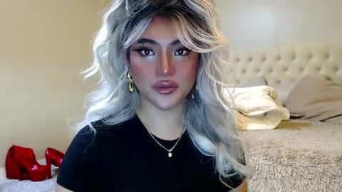 Snapshot of takemeinheaven1 chatting on January 25, 2:58 pm Lena online show from January 25, 2:58 pm