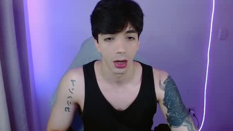 takeru___ online show from April 23, 2:35 am