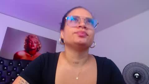 Snapshot of taliana36 chatting on February 7, 12:39 pm taliana36 online show from February 7, 12:39 pm
