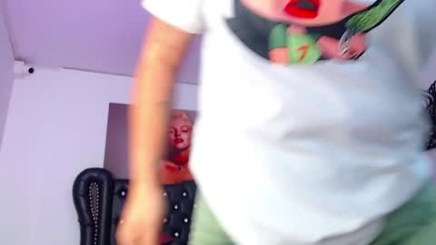 Snapshot of taliana36 chatting on March 10, 1:10 pm taliana36 online show from March 10, 1:10 pm