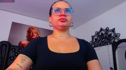 Snapshot of taliana36 chatting on October 16, 12:17 pm taliana36 online show from October 16, 12:17 pm