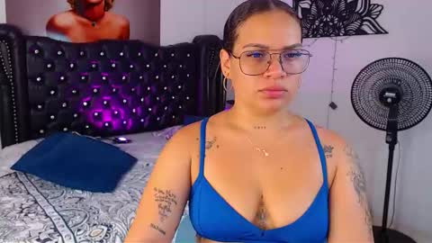 Snapshot of taliana36 chatting on November 6, 12:28 pm taliana36 online show from November 6, 12:28 pm