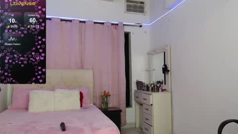 taliana  modelo independiente online show from December 30, 5:37 am