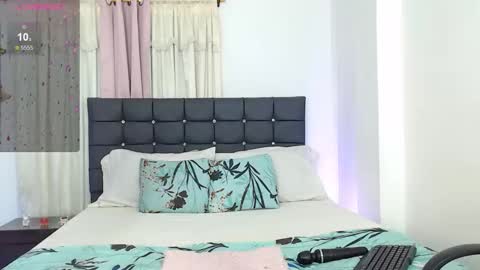 taliana  modelo independiente online show from November 19, 1:16 am