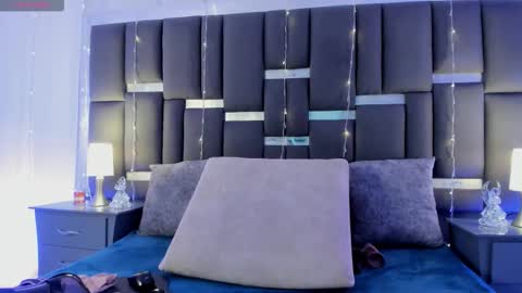 tali  online show from November 19, 6:41 pm