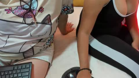 tali  online show from December 17, 6:58 pm