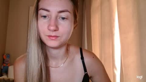  Kira  online show from September 17, 5:53 am