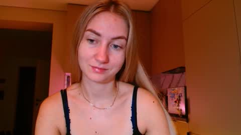  Kira  online show from December 22, 6:10 am