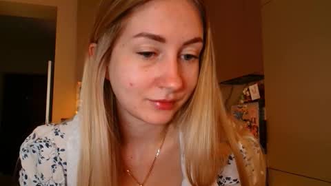  Kira  online show from March 9, 6:28 am