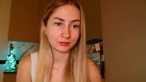  Kira  online show from March 11, 7:03 am