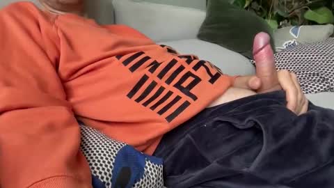 Snapshot of talkinjazz chatting on September 27, 8:19 am talkinjazz online show from September 27, 8:19 am