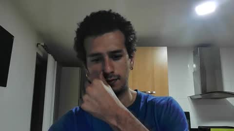 Snapshot of talktome4 chatting on December 20, 5:25 am talktome4 online show from December 20, 5:25 am