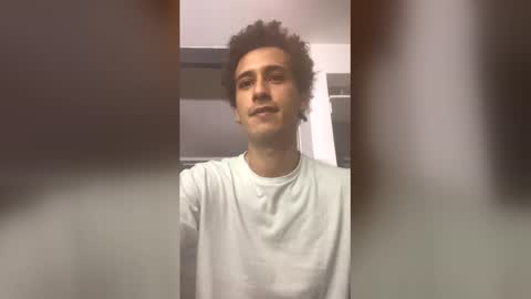 Snapshot of talktome4 chatting on February 14, 6:21 am talktome4 online show from February 14, 6:21 am