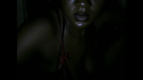 Snapshot of tall_choco chatting on February 16, 12:40 am tall_choco online show from February 16, 12:40 am