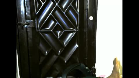 Snapshot of tall_choco chatting on February 23, 1:47 am tall_choco online show from February 23, 1:47 am