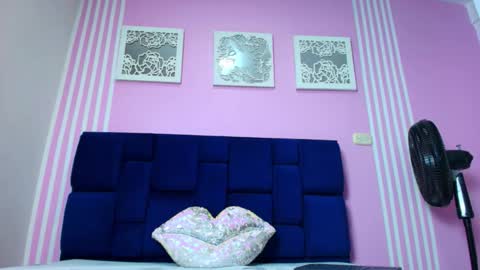 tall_hot_brunette online show from January 10, 1:46 pm