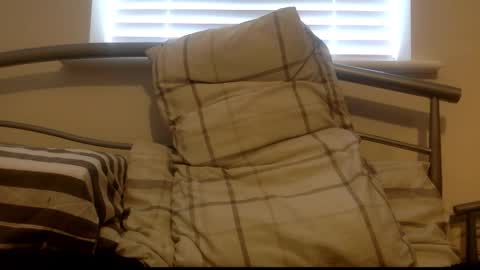 tallandlbigboi online show from October 28, 12:30 pm