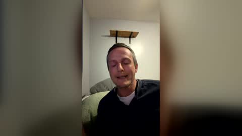 first stream was very fun grateful for every follow and super active chat online show from April 9, 5:07 am