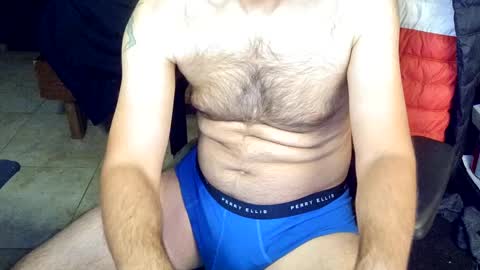 Snapshot of talltannhandsome chatting on October 2, 12:23 pm talltannhandsome online show from October 2, 12:23 pm
