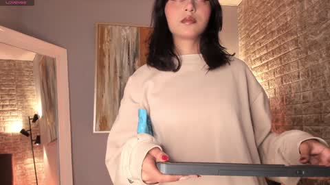 Tami  online show from January 15, 12:04 pm