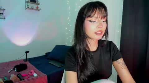 Snapshot of tamara_aluna_ chatting on July 29, 7:01 pm Tamy online show from July 29, 7:01 pm