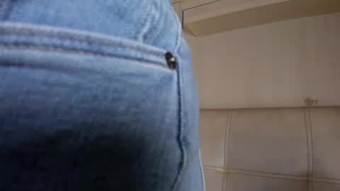 Tami online show from April 11, 8:02 pm