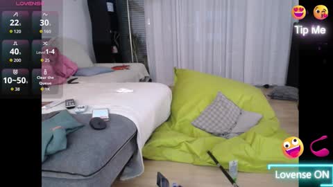 Snapshot of tambien chatting on November 24, 8:41 pm tambien online show from November 24, 8:41 pm