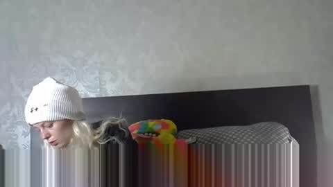 tamesbury online show from November 14, 2:43 am