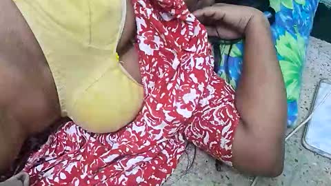 Snapshot of tamilangelqueen chatting on September 20, 1:39 am tamilangelqueen online show from September 20, 1:39 am