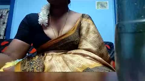 Snapshot of tamilmadhi520 chatting on February 2, 6:06 pm tamilmadhi520 online show from February 2, 6:06 pm
