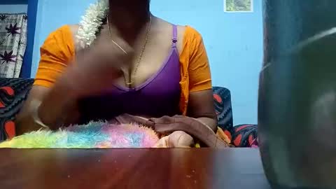 Snapshot of tamilmadhi520 chatting on March 2, 5:53 pm tamilmadhi520 online show from March 2, 5:53 pm