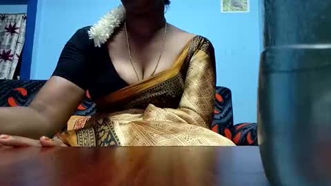 Snapshot of tamilmadhi520 chatting on March 3, 5:52 pm tamilmadhi520 online show from March 3, 5:52 pm
