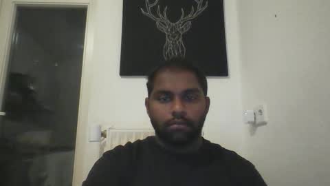 tamilpaiyan09 online show from May 15, 8:38 pm