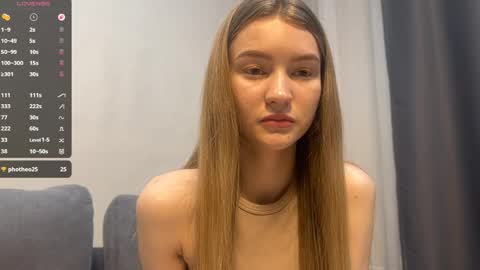 Melissa online show from April 10, 1:49 pm