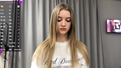 Melissa online show from April 23, 12:04 pm