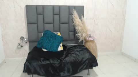 tammycooperr online show from January 21, 6:33 am