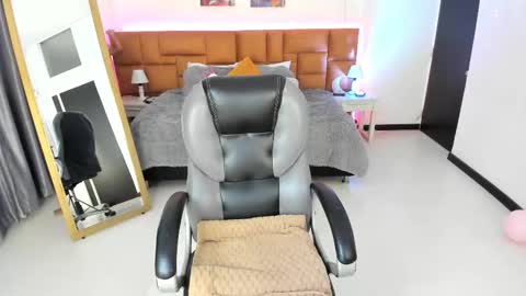 Tamy  online show from February 21, 8:21 pm