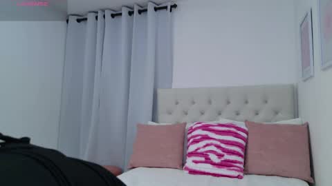 Snapshot of tamy_sweet01 chatting on May 21, 1:45 am tamy sweet01 online show from May 21, 1:45 am