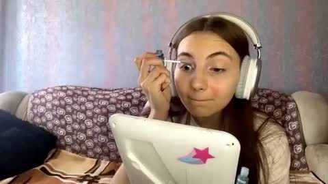 Alice online show from March 15, 10:10 am