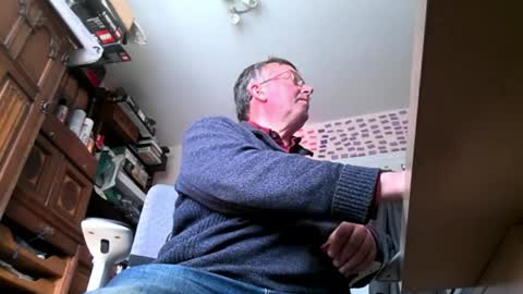 taneyone online show from April 20, 10:51 am