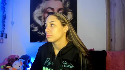 tania06 online show from January 14, 1:17 pm