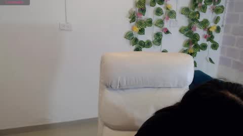 Tania  online show from December 1, 6:57 pm